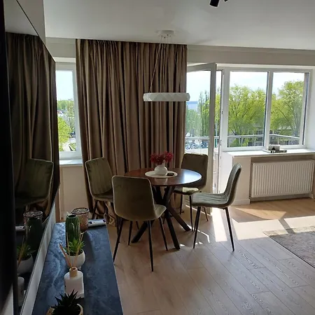 Horizont River View *